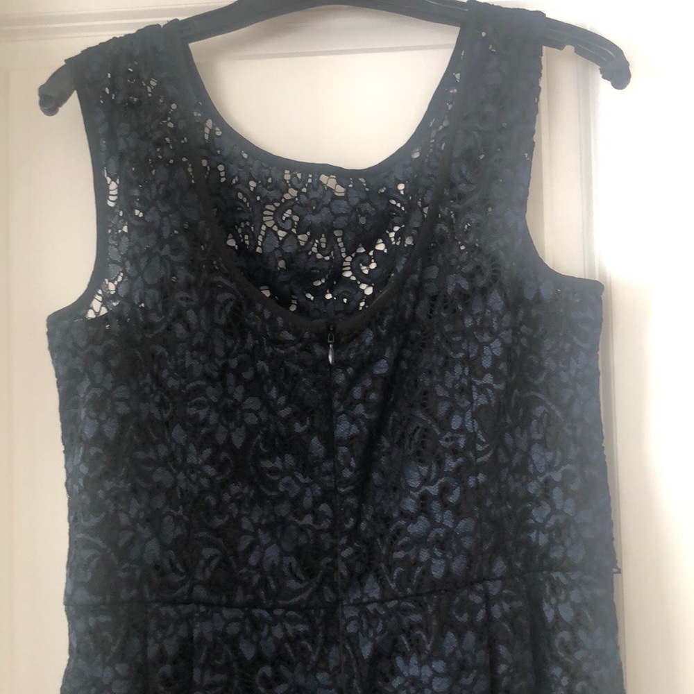 WHBM Sleeveless Lace Dress - Picture 9 of 9